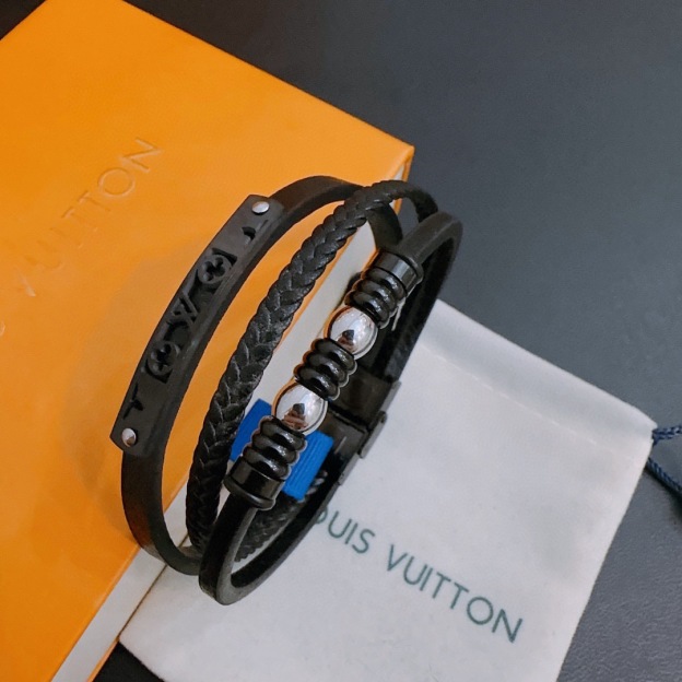 ルイ・ヴィトン「Louis Vuitton」クラシック レザーコード ブレスレット