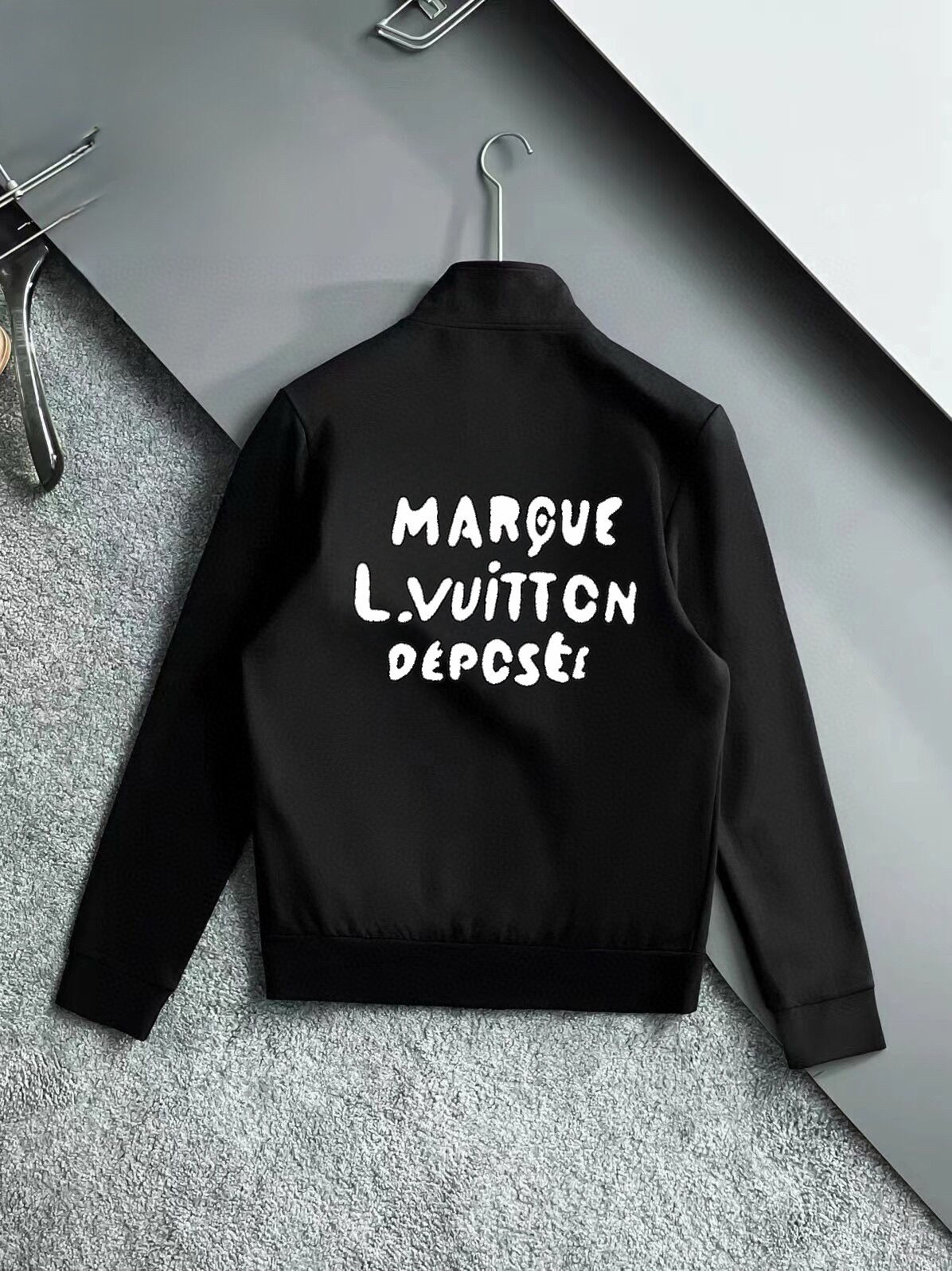 ルイ・ヴィトン「Louis Vuitton」2025 秋冬コレクション トレーナーセットアップ 