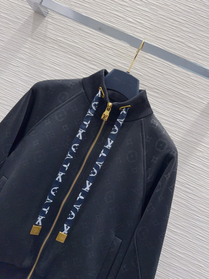 ルイ・ヴィトン「Louis Vuitton」Monogram フード付きスウェットシャツ & ジョガーパンツ セット