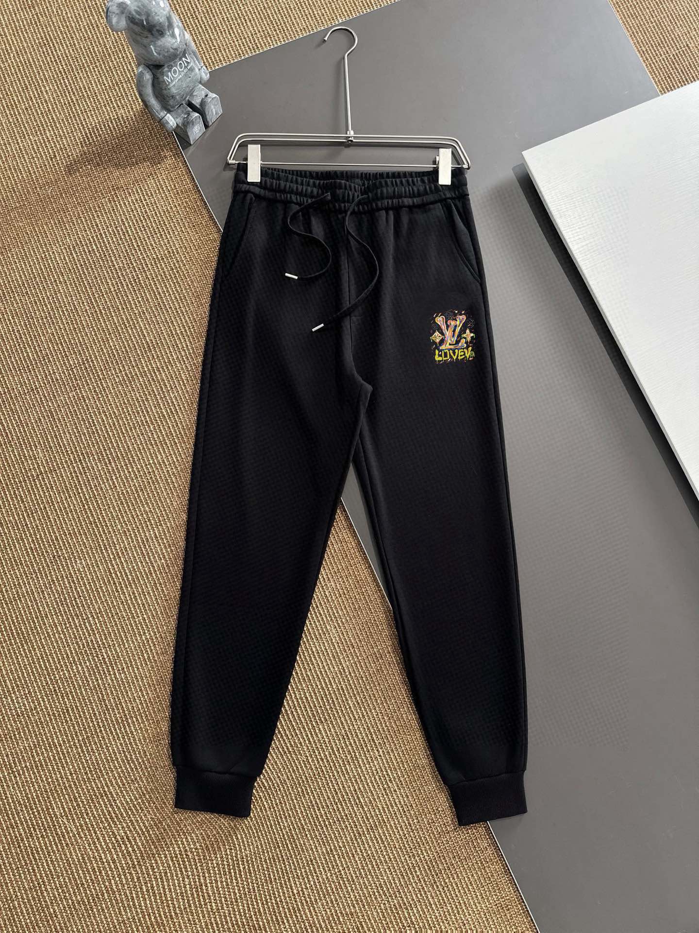 ルイ・ヴィトン「Louis Vuitton」2025秋冬 メンズ スポーツウェア セットアップ