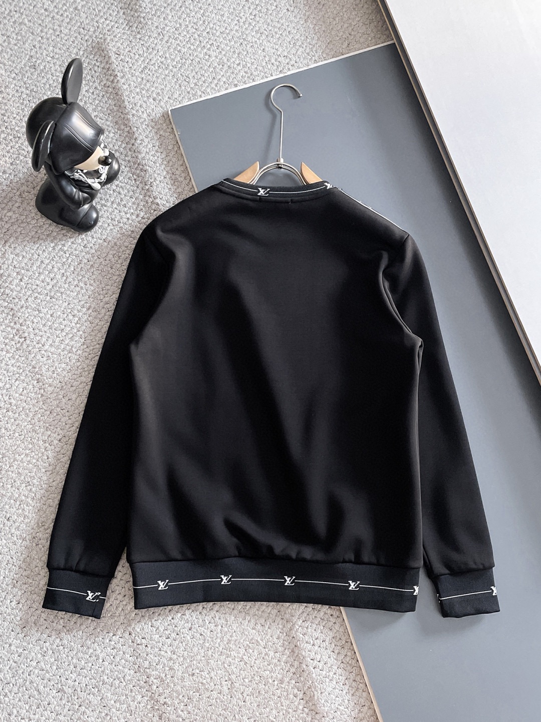 ルイ・ヴィトン「Louis Vuitton」2025秋冬 メンズ スポーツウェア セットアップ