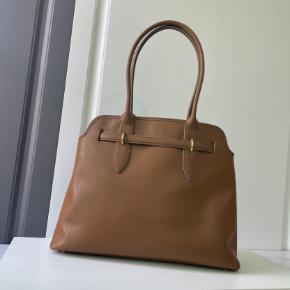 ミュウミュウ「Miu Miu」Collection Aventure Nappa レトロトートバッグ