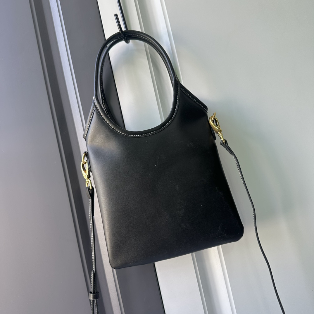 ミュウミュウ「Miu Miu」ミニ ティータートートバッグ