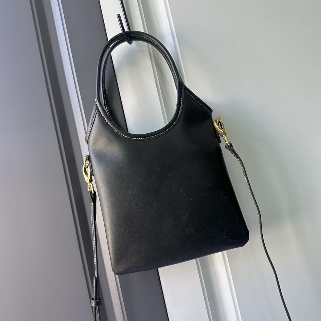 ミュウミュウ「Miu Miu」ミニ ティータートートバッグ