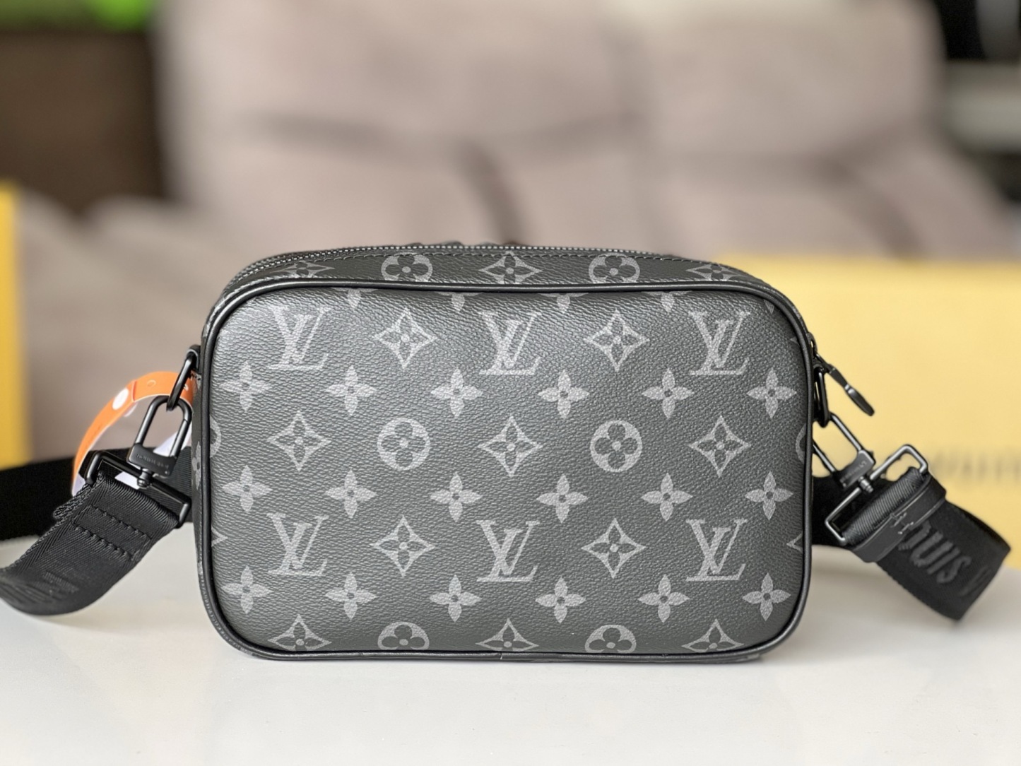 ルイ・ヴィトン(Louis Vuitton)　アルファメッセンジャーバッグ　m46955