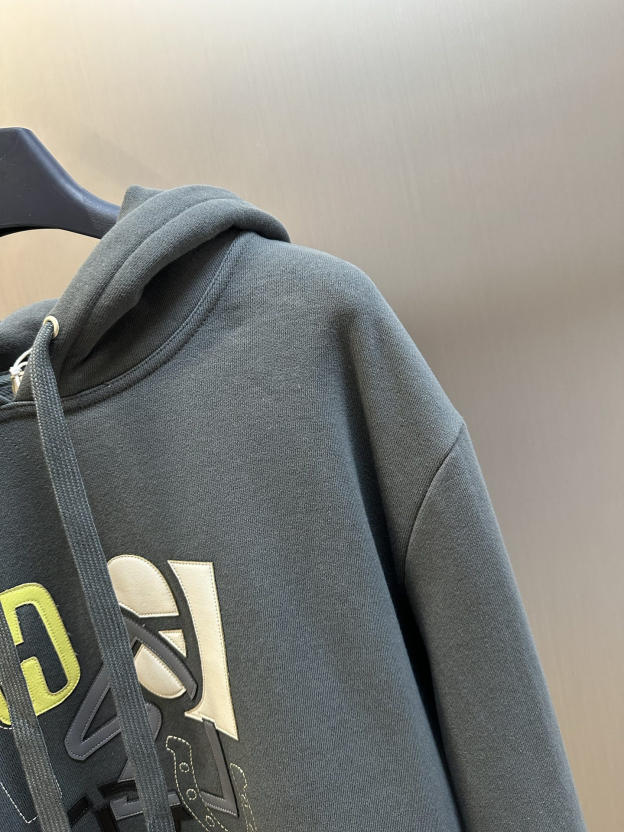 エルメス「Hermès」パリ アプリケレザーパーカ フーデッドスウェットシャツ