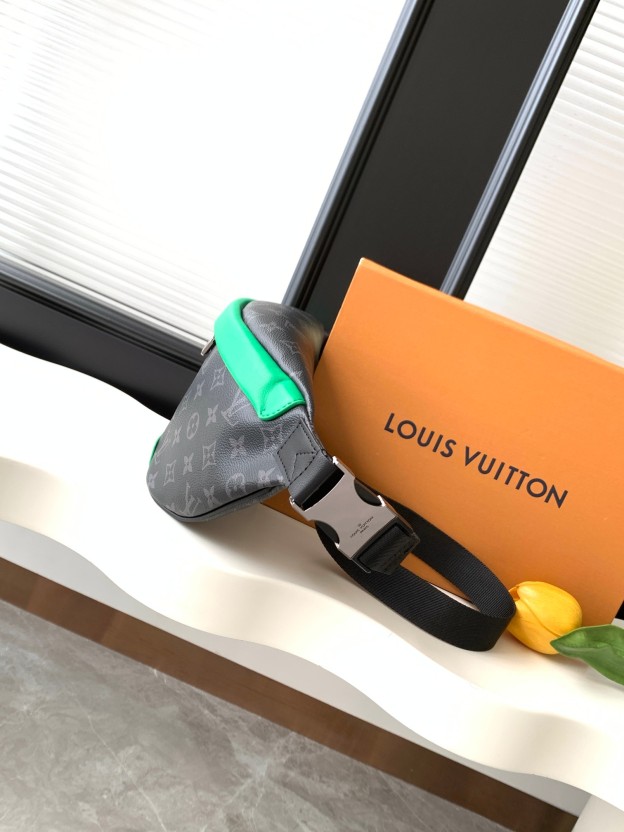 ルイ・ヴィトン「Louis Vuitton」 Discovery ウェストバッグ
