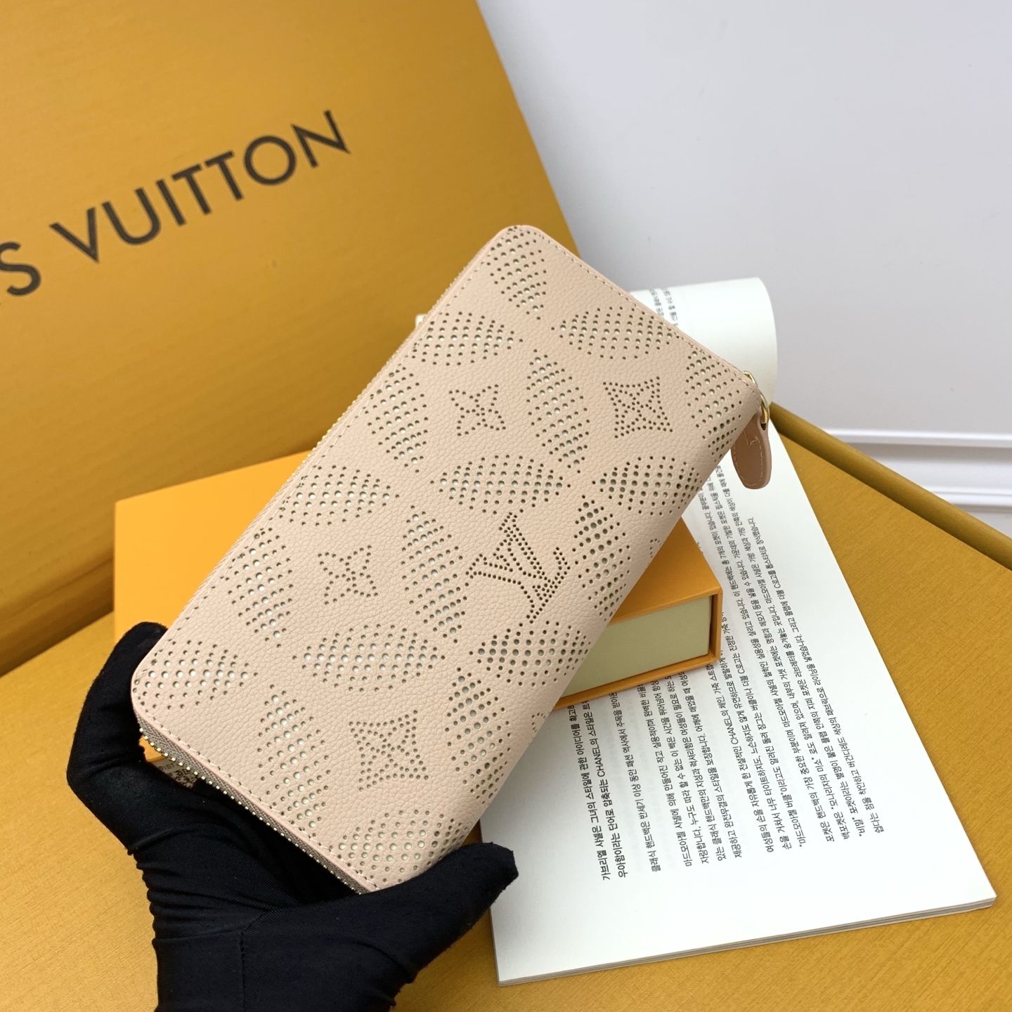 ルイ・ヴィトン「Louis Vuitton」新作 日本限定 ジッピー･ウォレット