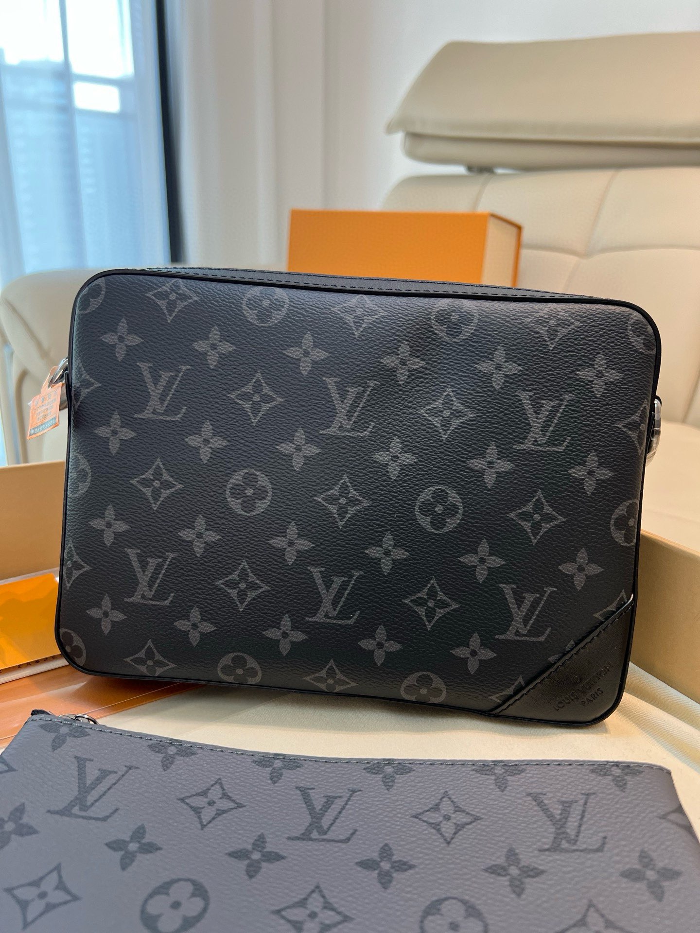 ルイ・ヴィトン「Louis Vuitton」Monogram Eclipse Reverse Trio メッセンジャーバッグ