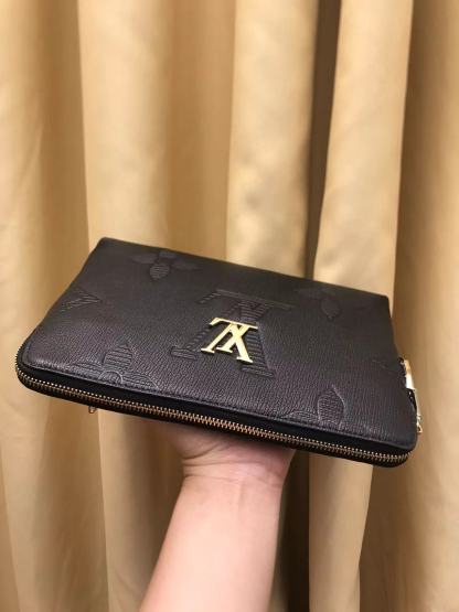 ルイ・ヴィトン「Louis Vuitton」Monogram クラッチバッグ