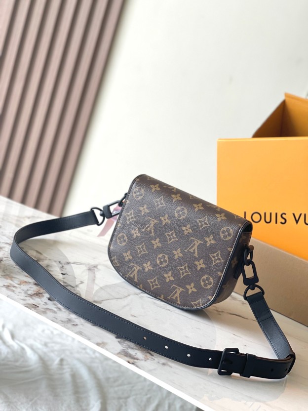 ルイ・ヴィトン「Louis Vuitton」Montsouris メッセンジャーバッグ