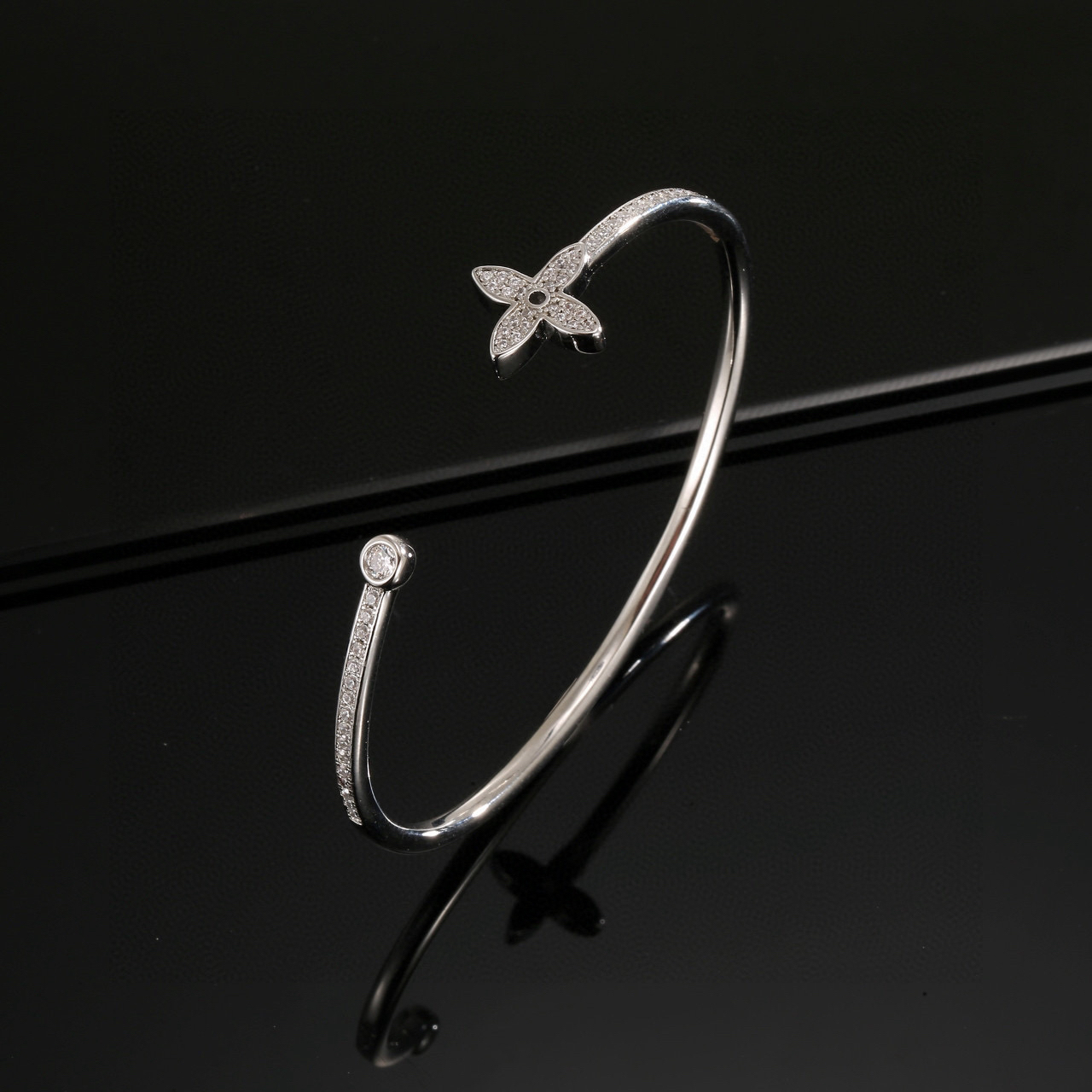 ルイ・ヴィトン「Louis Vuitton」ブレスレット