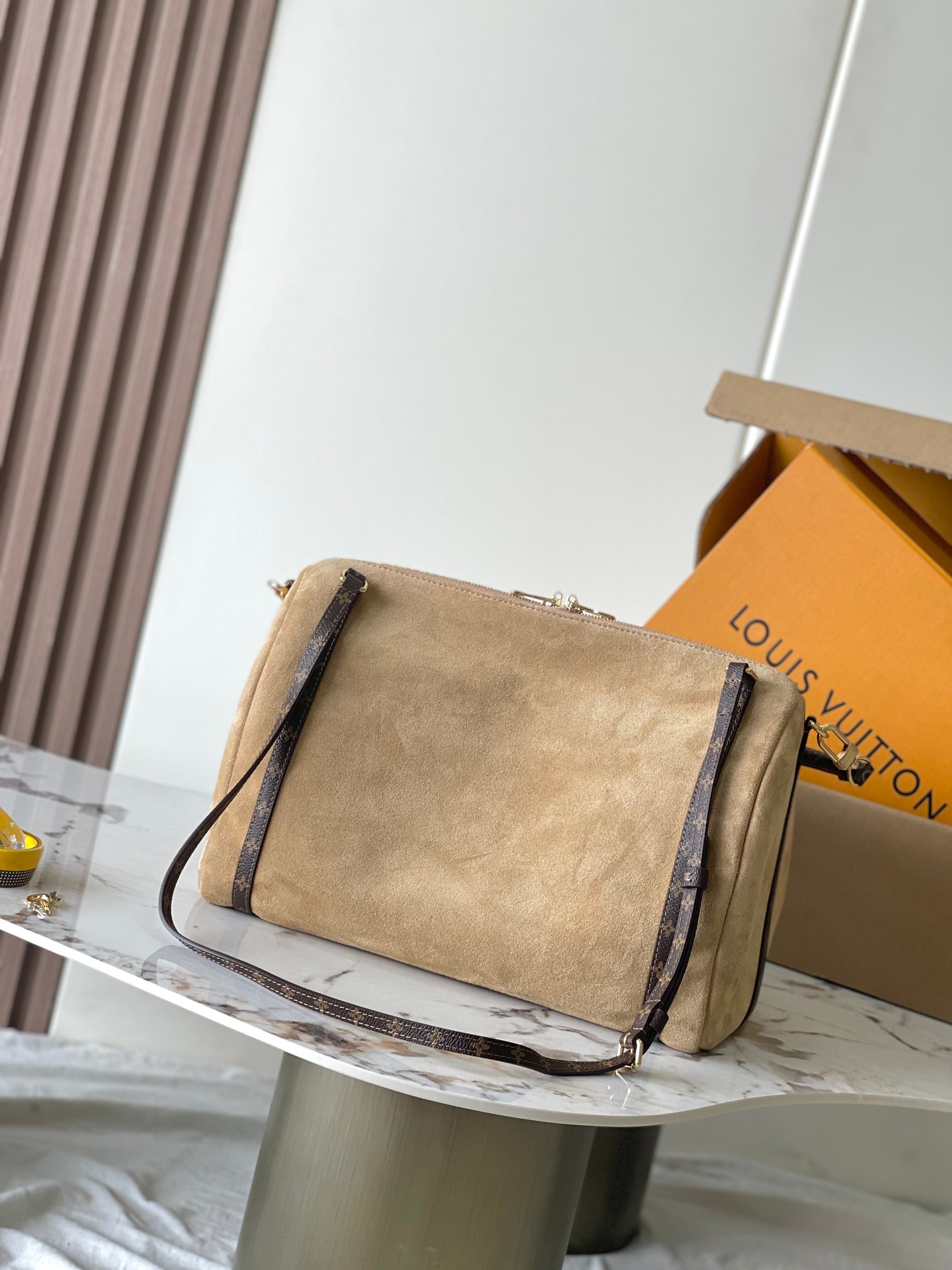 ルイ・ヴィトン「Louis Vuitton」エクスプレス MM ハンドバッグ