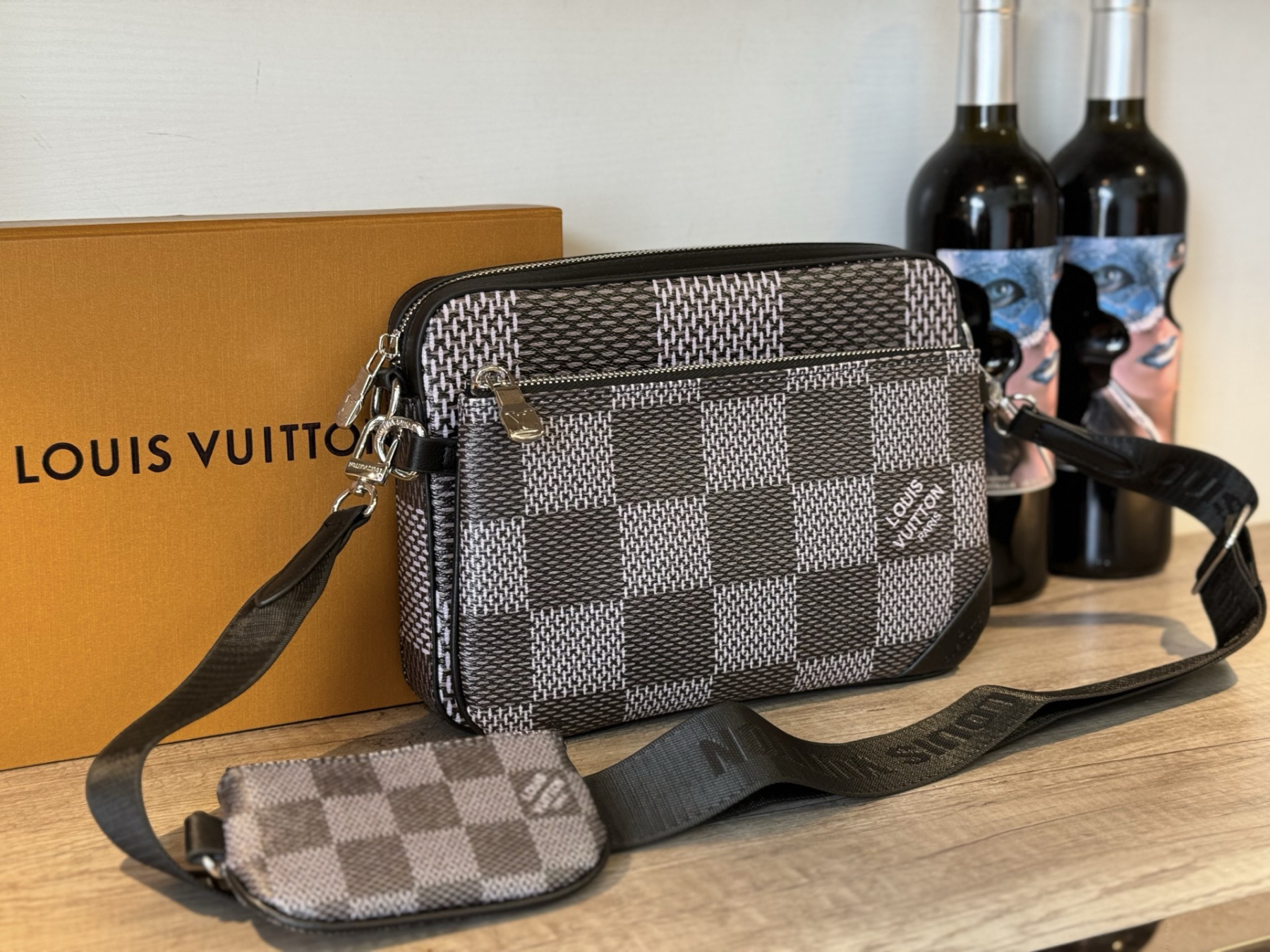 ルイ・ヴィトン「Louis Vuitton」Monogram Eclipse Trio メッセンジャーバッグ