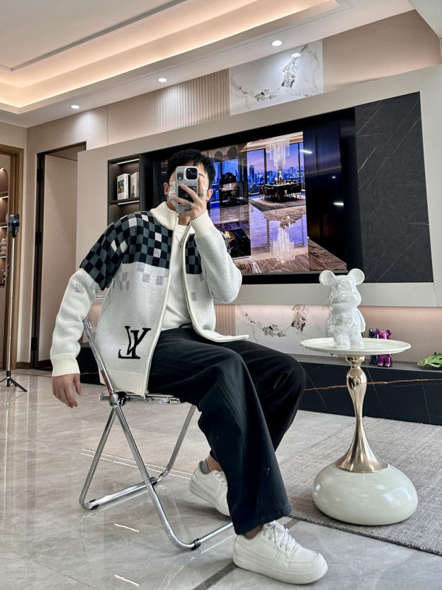 ルイ・ヴィトン「Louis Vuitton」カシミア&ウール混紡 高密度ニット ニット