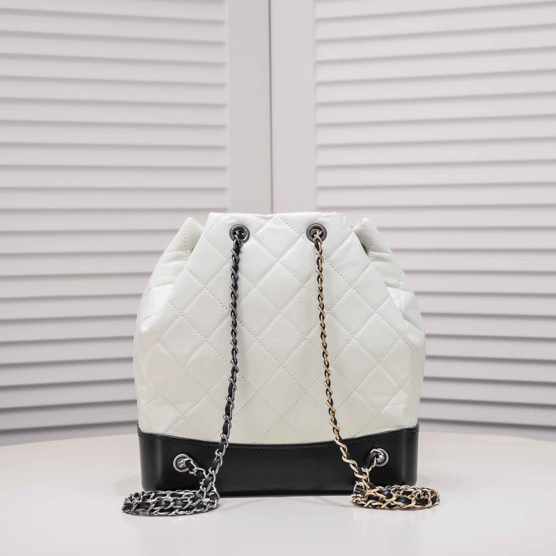 シャネル「Chanel」17 ガブリエル ホーボーバッグ