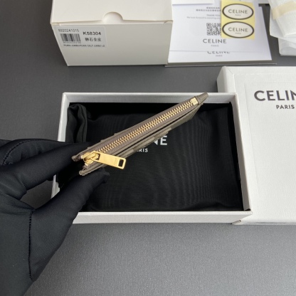 セリーヌ「Celine」トリオンフレザーカードホルダー