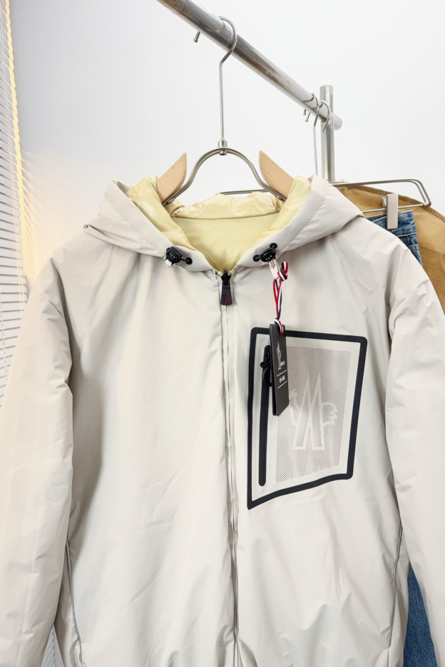 モンクレール「Moncler」Grenoble 2025 秋冬コレクション ダウンジャケット