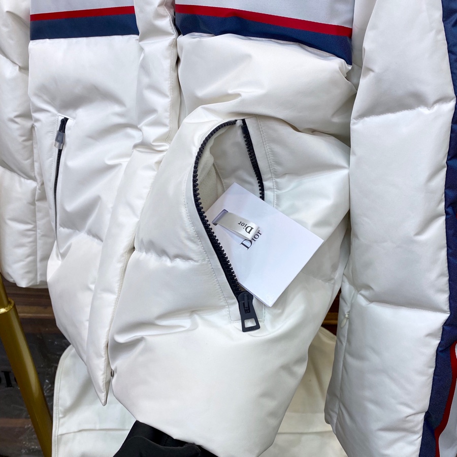 ディオール「Dior」ダウンジャケット