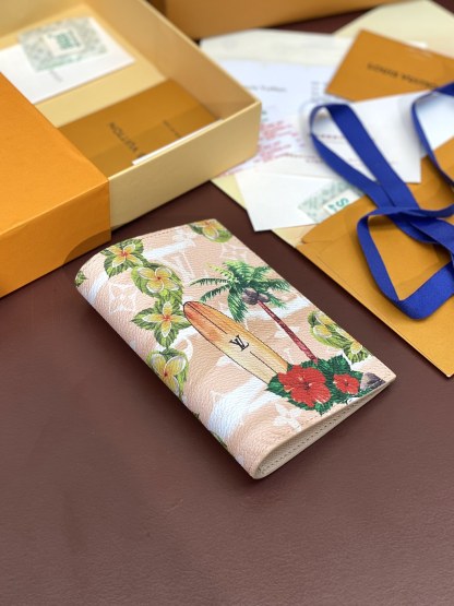 ルイ・ヴィトン「Louis Vuitton」ポルトフォイユ･ブラザ ウォレット「夏の風情プリント」