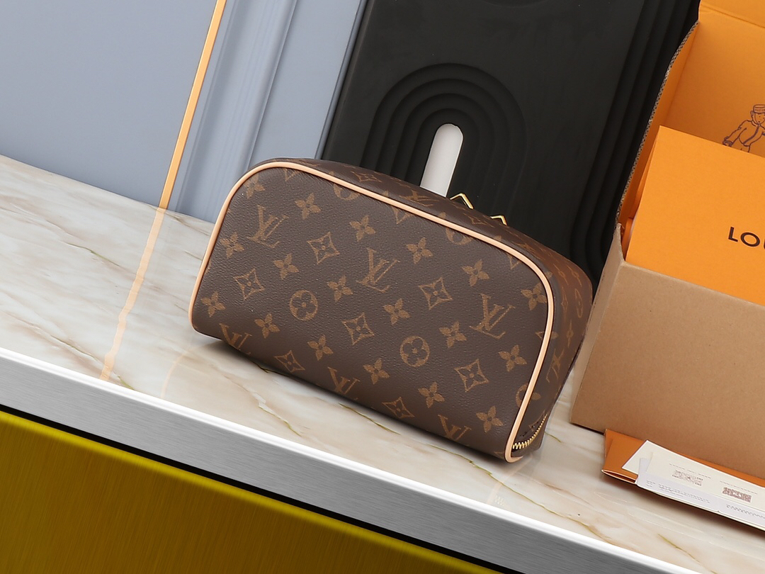 ルイ・ヴィトン「Louis Vuitton」トイレタリー･バッグ