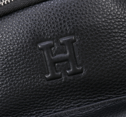 エルメス「Hermès」エンボス レザー ファニーパック
