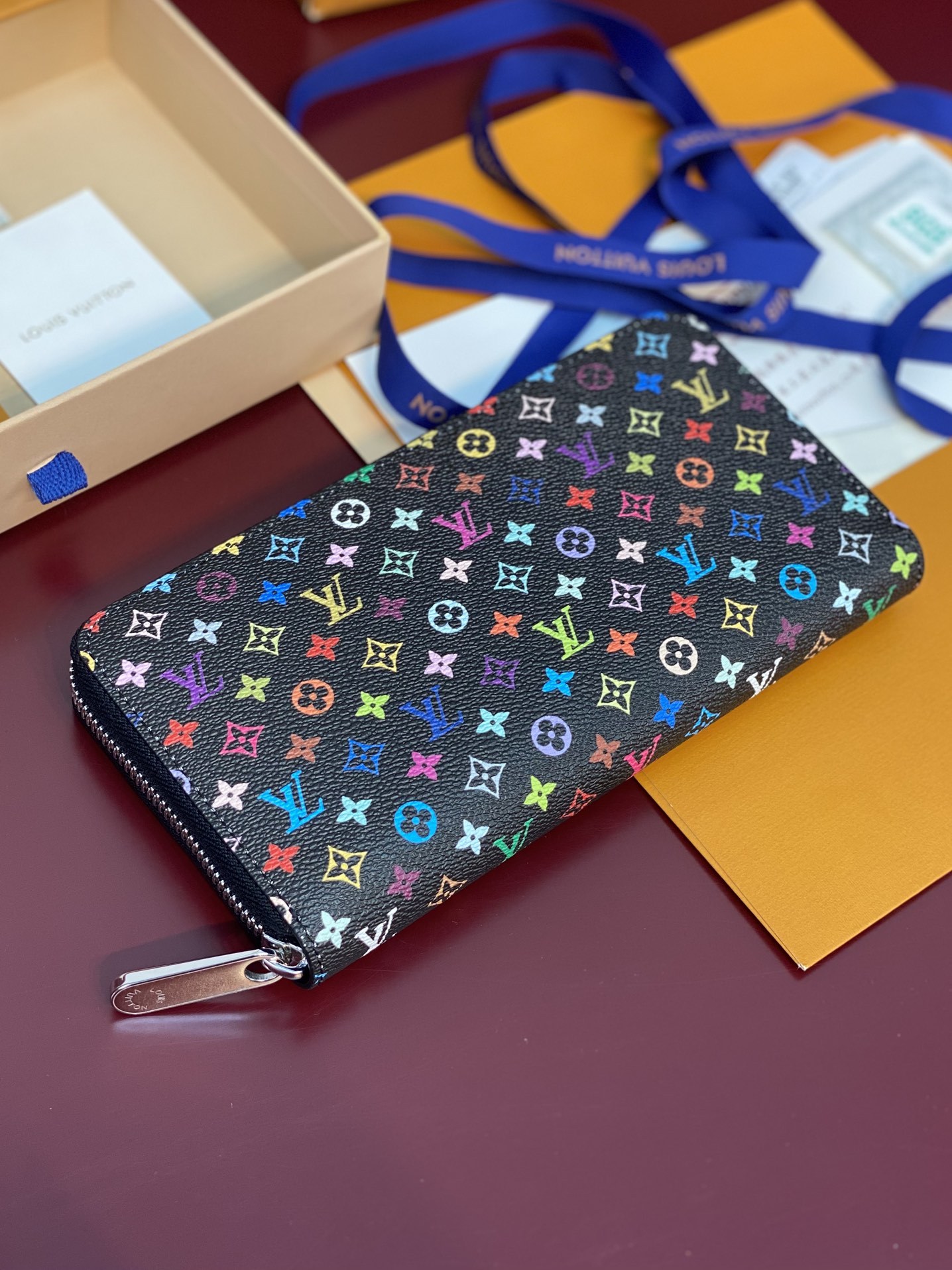 ルイ・ヴィトン「Louis Vuitton」LV × TM ジッピー･ウォレット