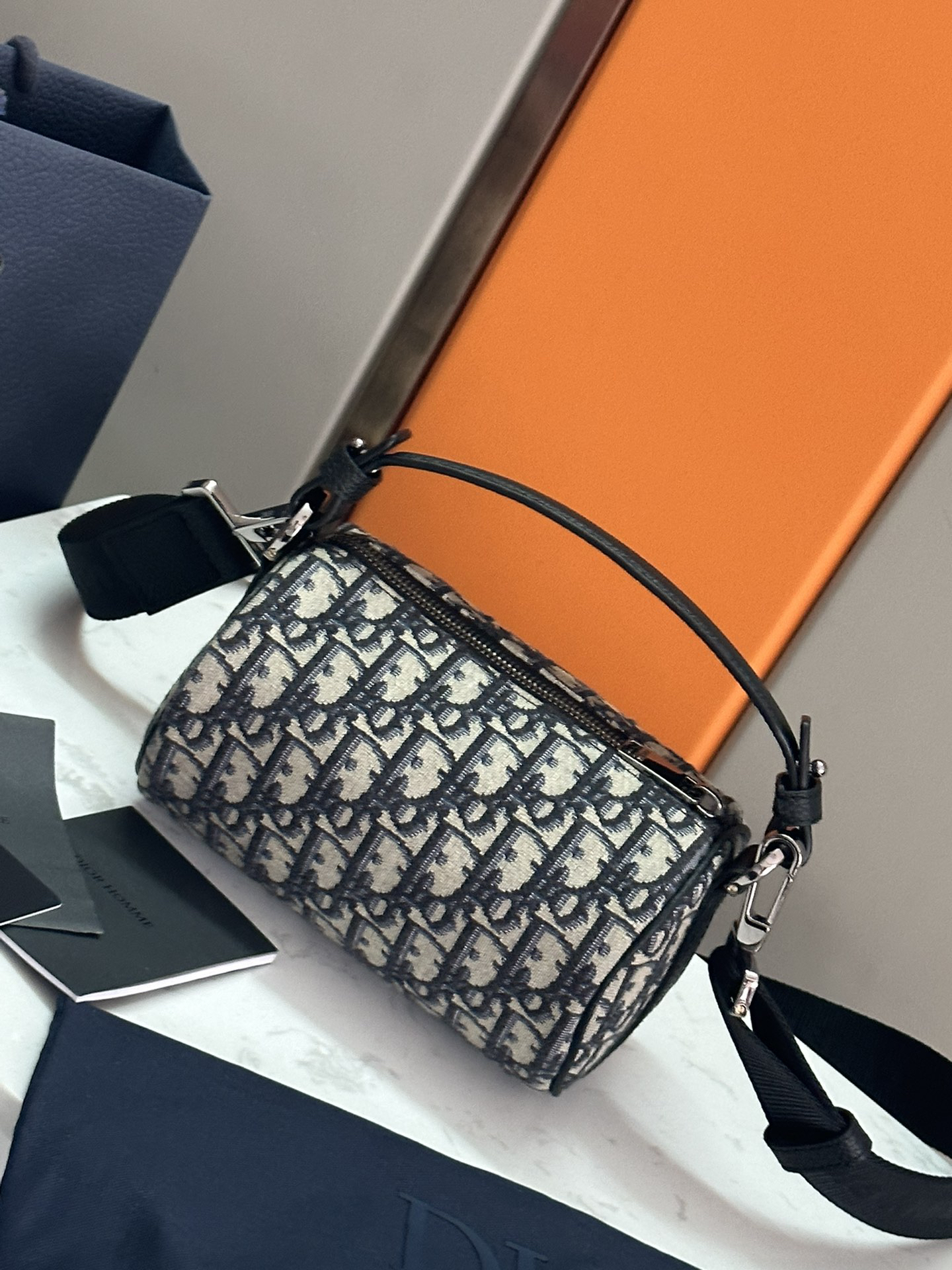 ディオール「Dior」Oblique Roller Bag ハンドバッグ