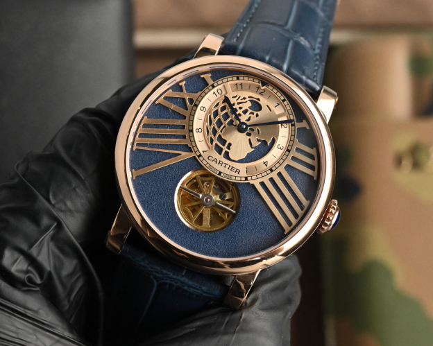 カルティエ「Cartier」アースシリーズ腕時計47mm