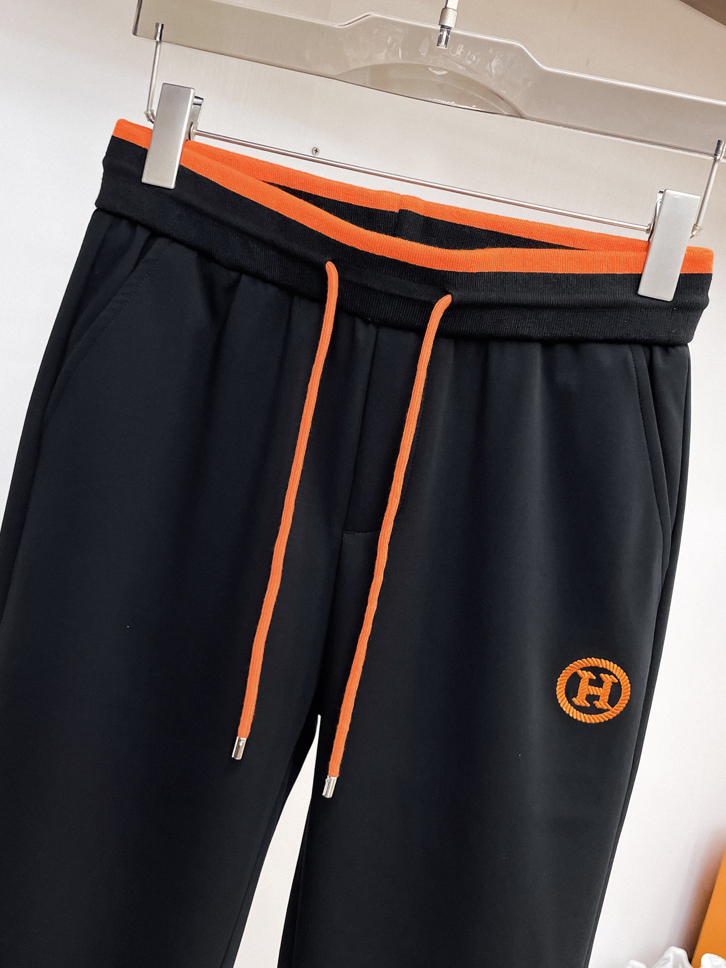 エルメス「Hermès」ロゴ リラックススーツ