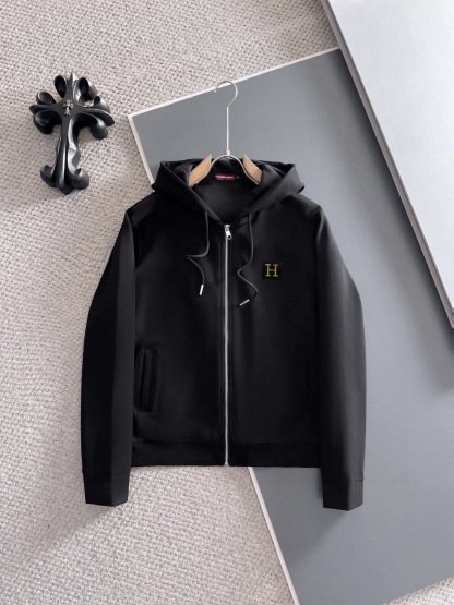 エルメス「Hermès」2026年春夏 ニット&パンツ セットアップ