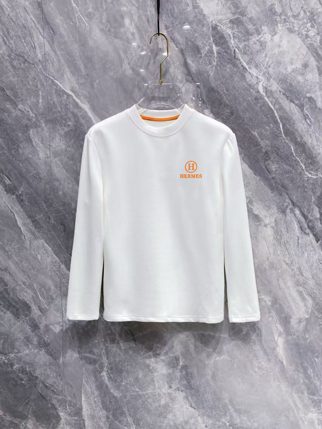 エルメス「Hermès」刺繍Tシャツ