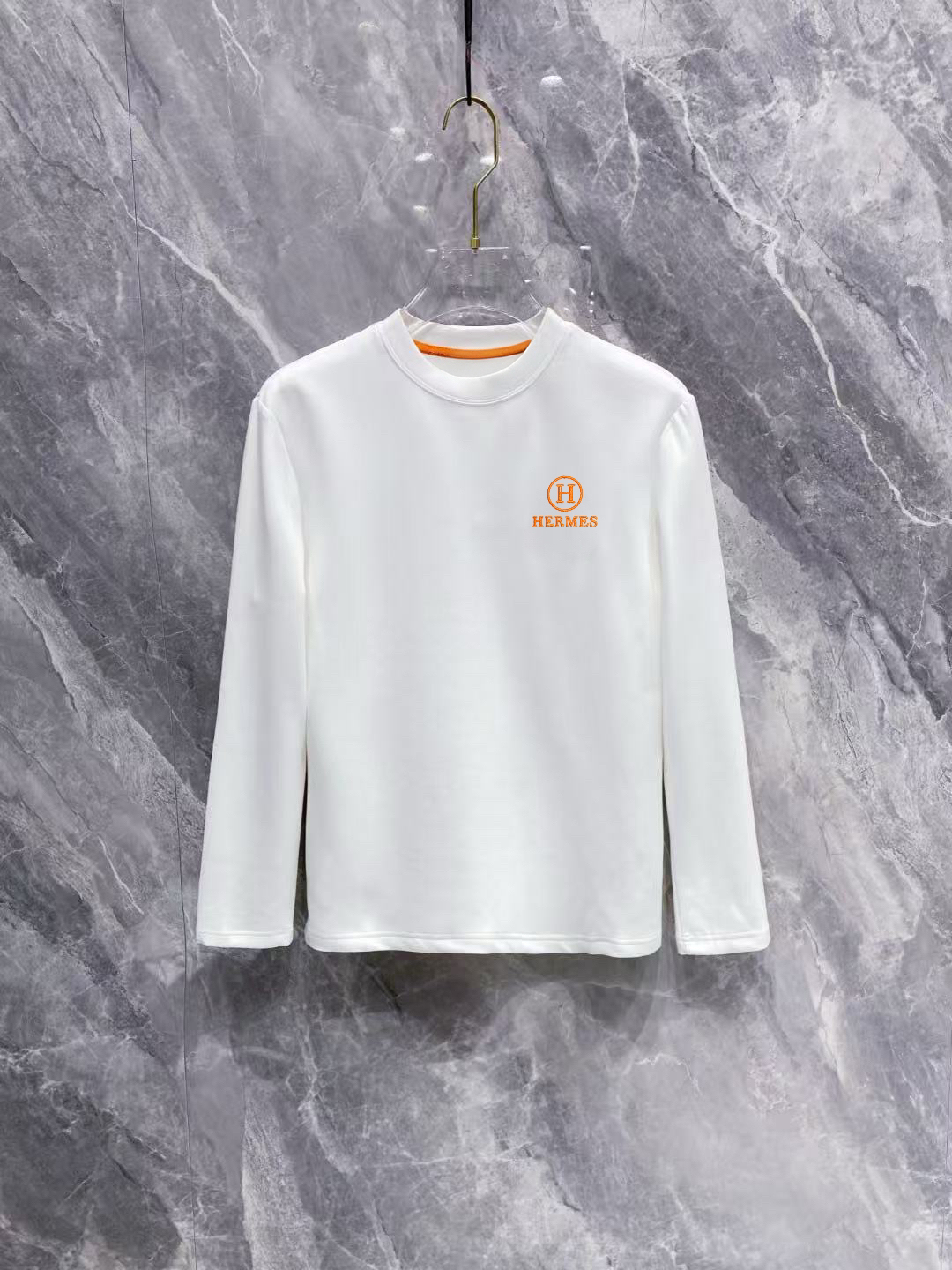 エルメス「Hermès」刺繍Tシャツ