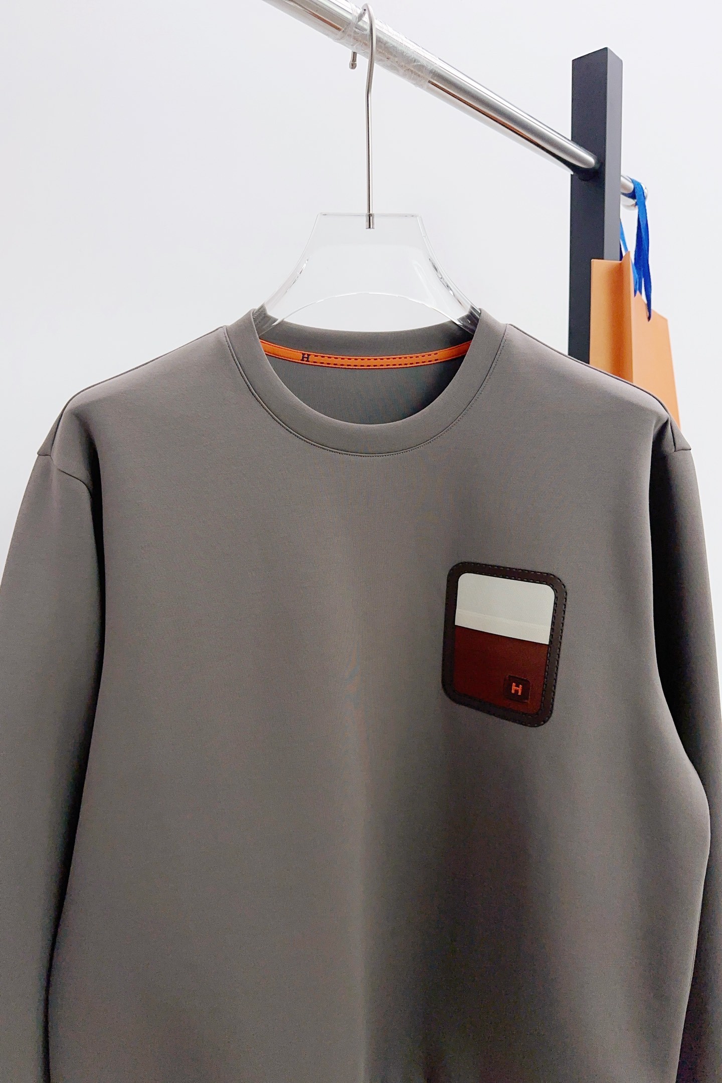 エルメス「Hermès」スウェットプルオーバー