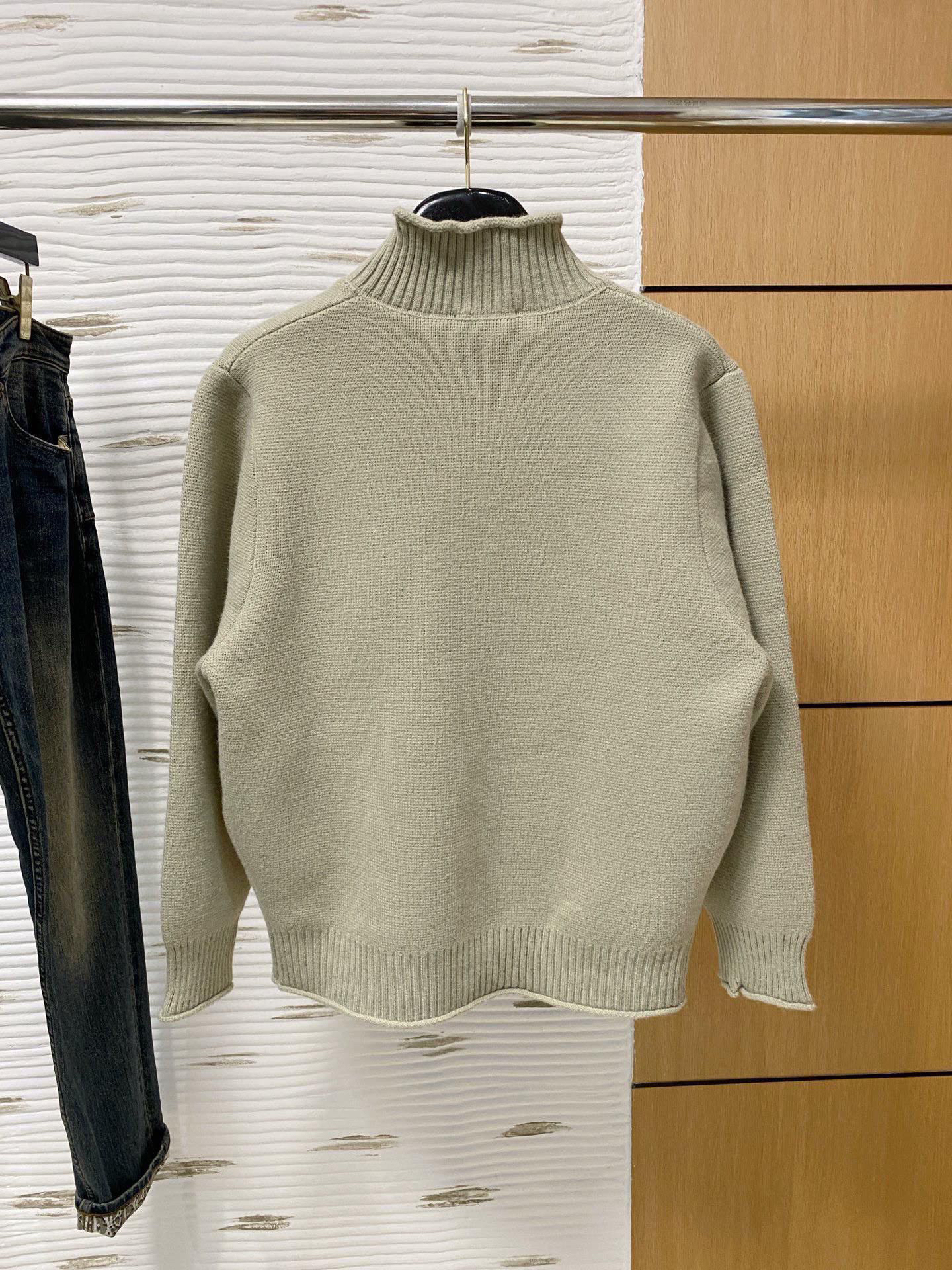 エルメス「Hermès」長袖カーディガン