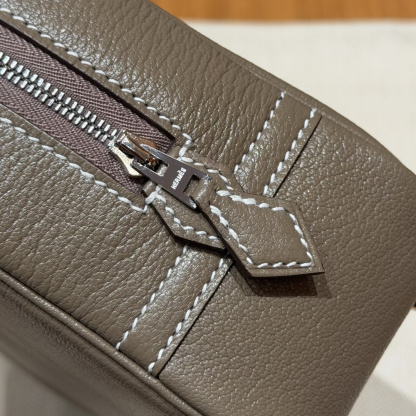 エルメス「Hermès」ミニプリュム バッグ