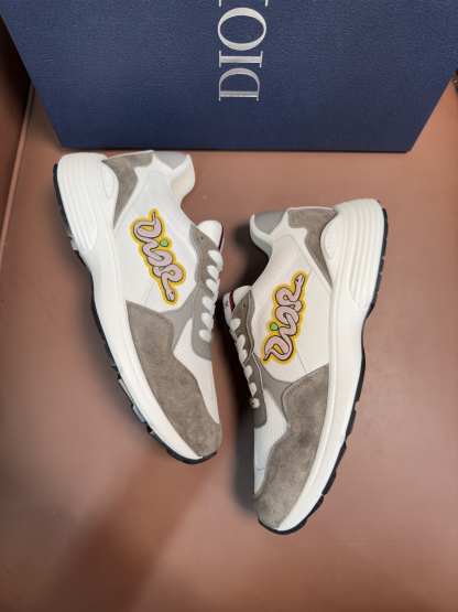 ディオール「Dior」x KAWS スネークイヤー コレクション B35 NXXT メンズ スニーカー