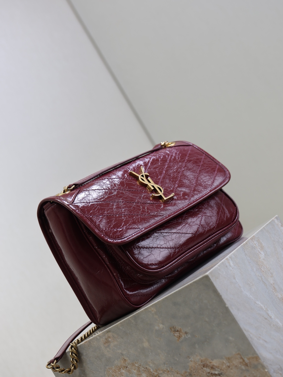 2026サンローラン「Saint Laurent NIKI ミディアム ヴィンテージレザー ハンドバッグ