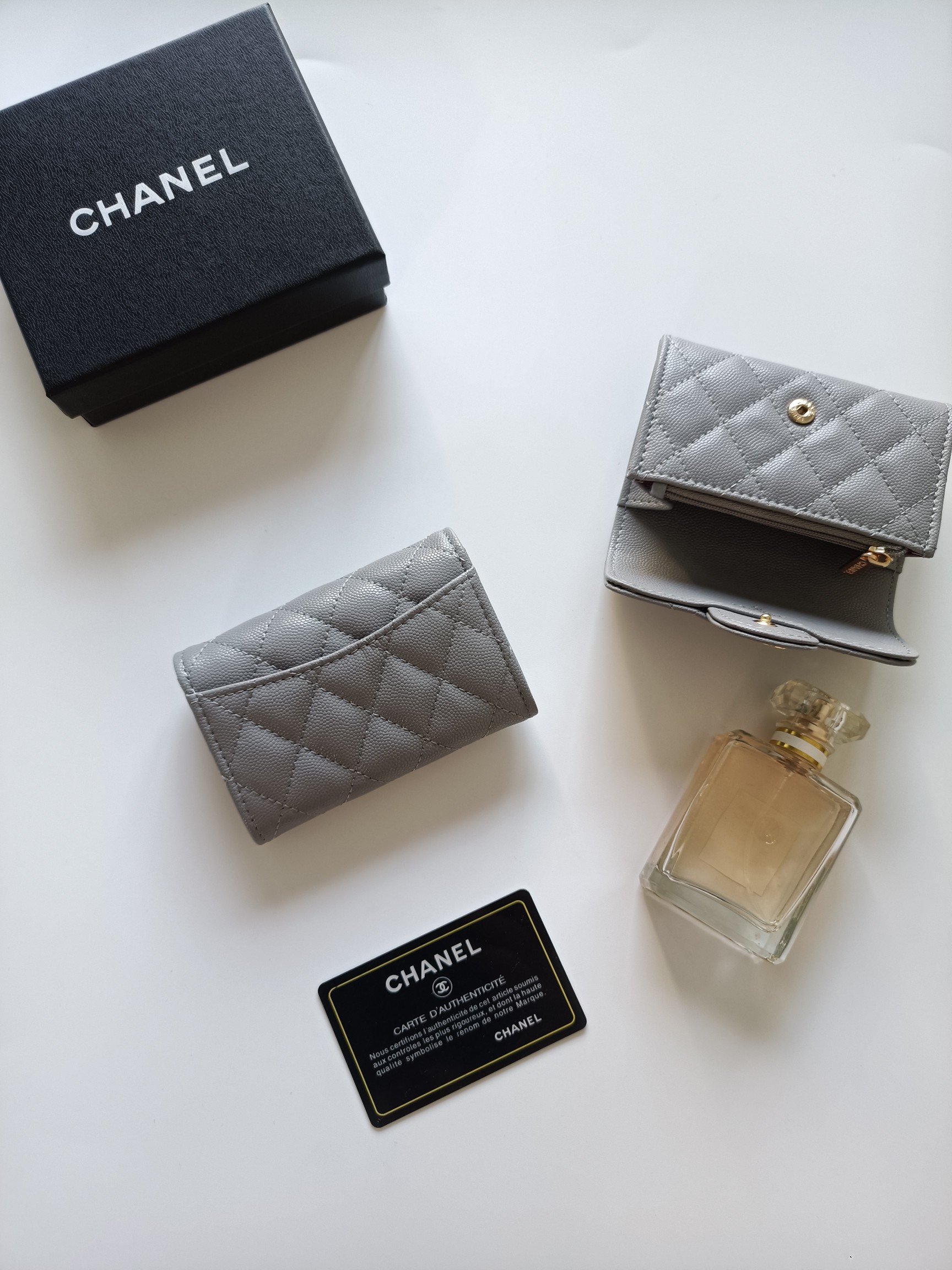 シャネル「Chanel」シャネル クラシック ジップ カードホルダー / コインケース