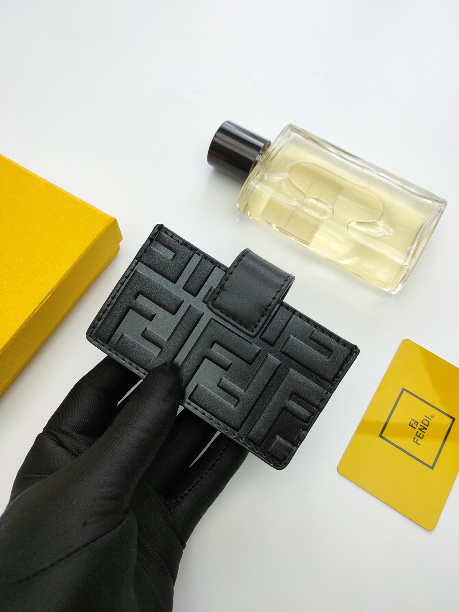 フェンディ「Fendi」フェンディ F is Fendi カードケース / カードホルダー
