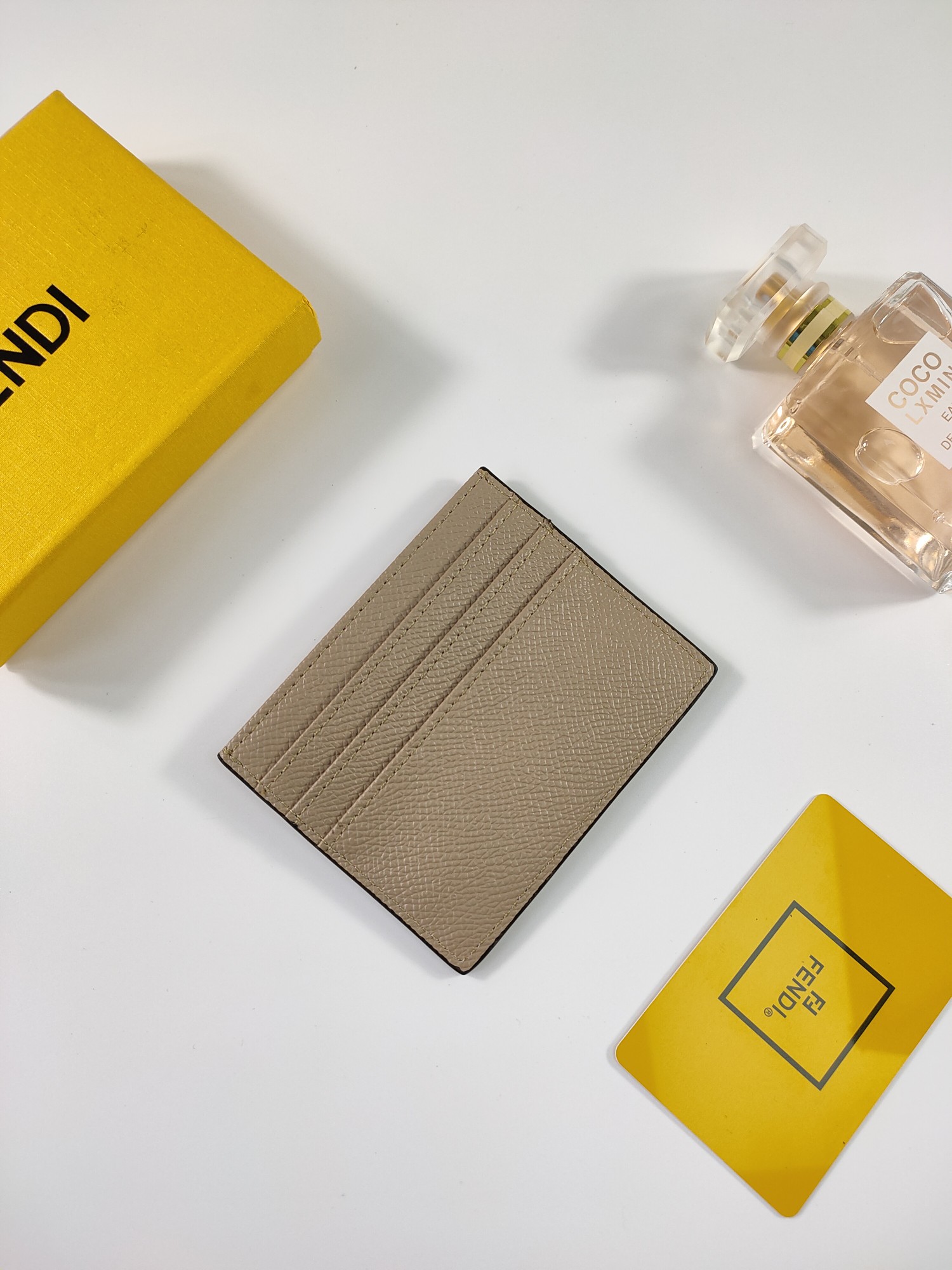 フェンディ「Fendi」フェンディ FF ダイヤモンズ カードケース / カードホルダー
