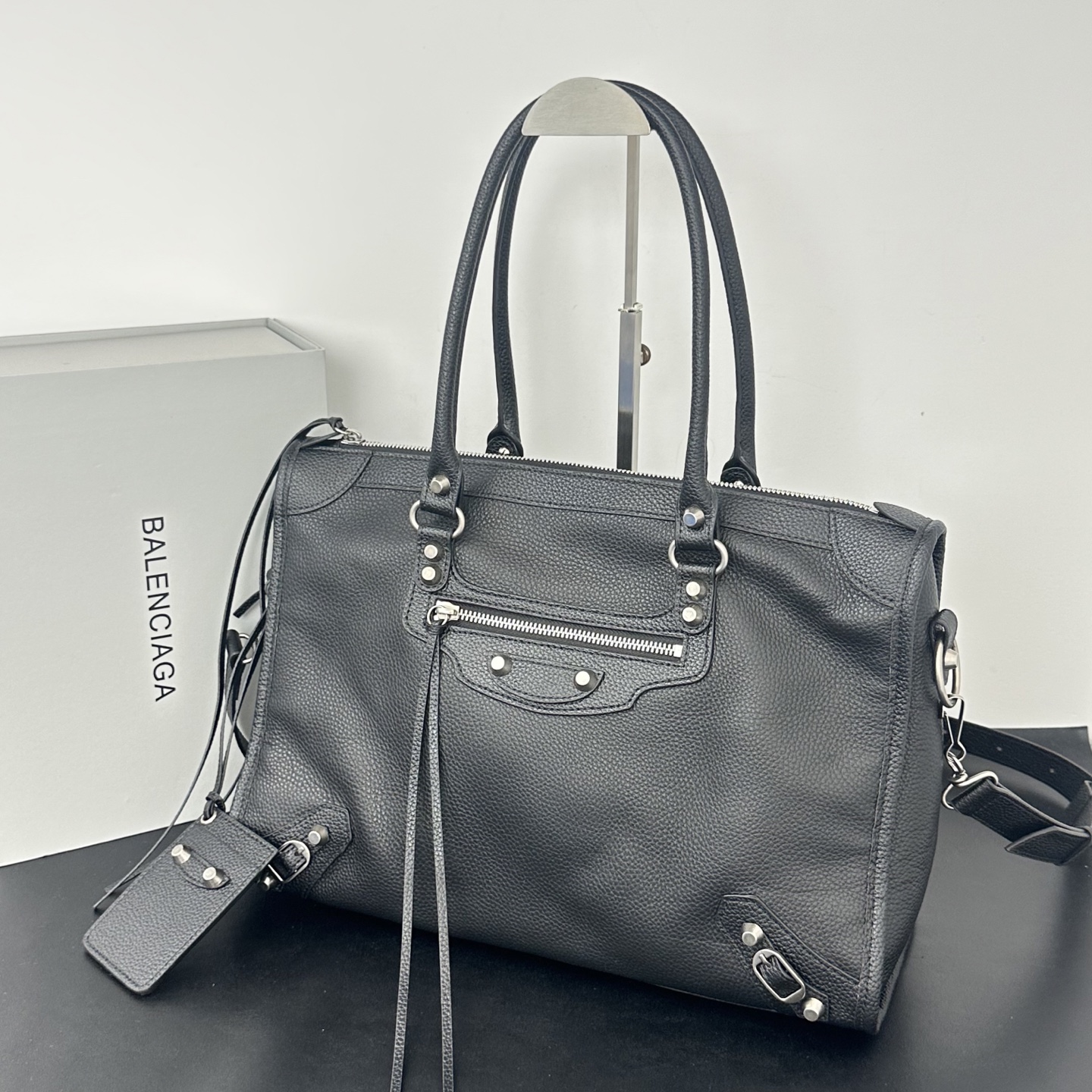 バレンシアガ「Balenciaga」バレンシアガ ル・シティ / ショルダーバッグ