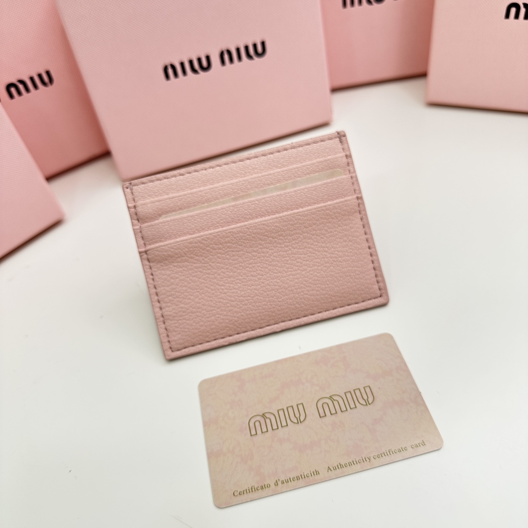 ミュウミュウ「Miu Miu」ミュウミュウ カーフスキン マルチウォレット 5237 / コンパクトウォレット