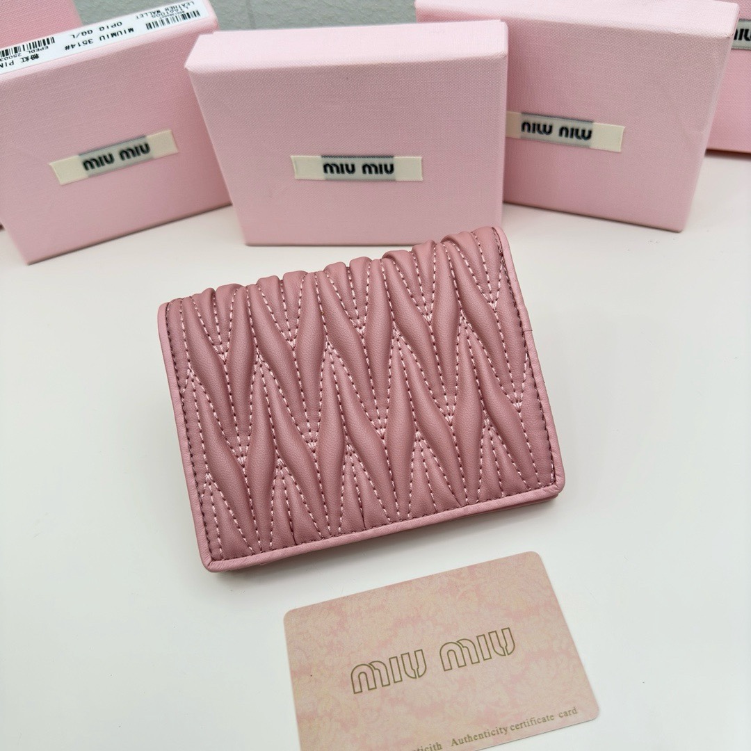 ミュウミュウ「Miu Miu」ミュウミュウ ラムスキン フラップバッグ 3513 / ショルダーバッグ