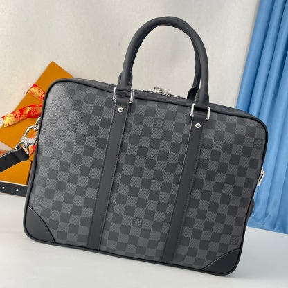 ルイ・ヴィトン「Louis Vuitton」ルイ・ヴィトン ポルト・ドキュメント・ヴォヤージュ PM N40445 / ブリーフケース