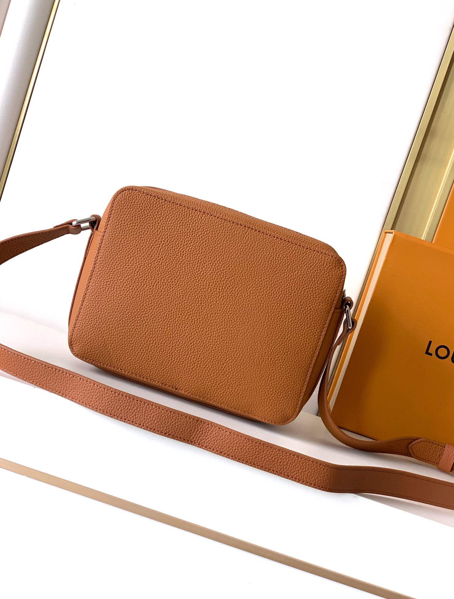 ルイ・ヴィトン「Louis Vuitton」