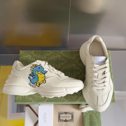 グッチ「Gucci」グッチ ライトン スニーカー (スネークイヤーリミテッド) / レザースニーカー