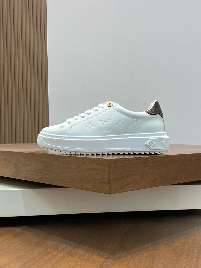 ルイ・ヴィトン「Louis Vuitton」ルイ・ヴィトン シルクカーフスキン スニーカー / ユニセックススポーツシューズ