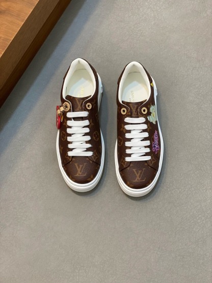 ルイ・ヴィトン「Louis Vuitton」ルイ・ヴィトン シルクカーフスキン スニーカー / ユニセックススポーツシューズ