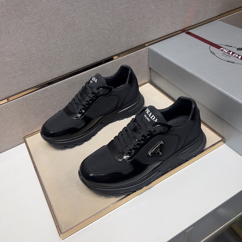 プラダ「Prada」プラダ プレミアムスニーカー (2026年春夏モデル) / レザースニーカー